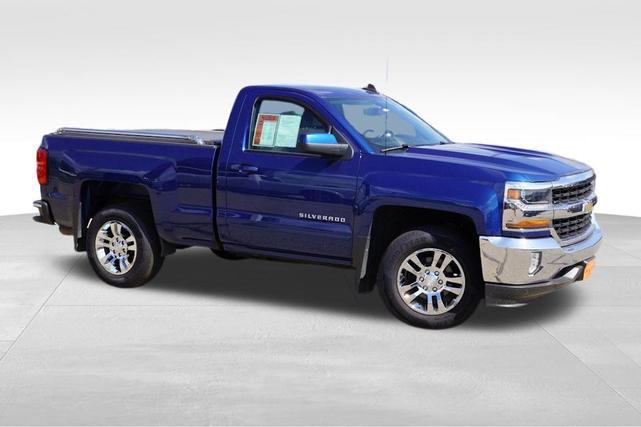 Photo of 2017 Deep Ocean Blue Metallic Chevrolet Silverado 1500