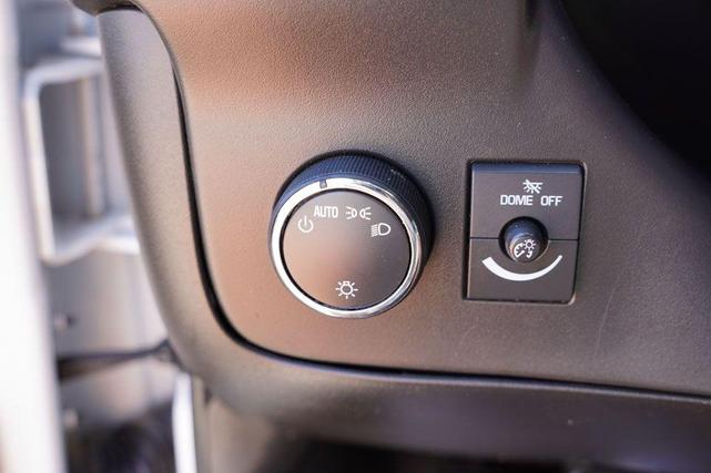 Photo of 2023 Summit White GMC Savana 2500