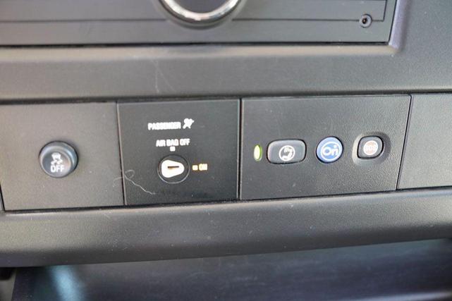 Photo of 2023 Summit White GMC Savana 2500