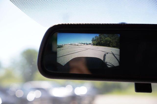 Photo of 2023 Summit White GMC Savana 2500