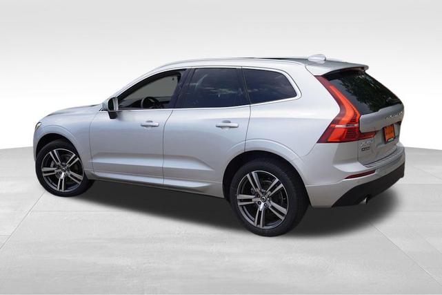 Photo of 2021 Bright Silver Metallic Volvo XC60