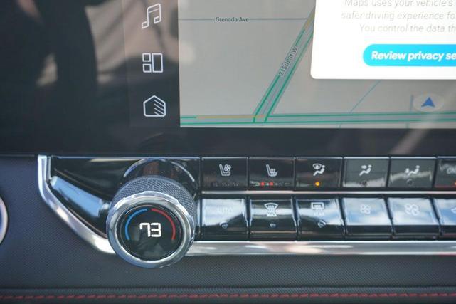 Photo of 2025 Summit White Chevrolet Colorado