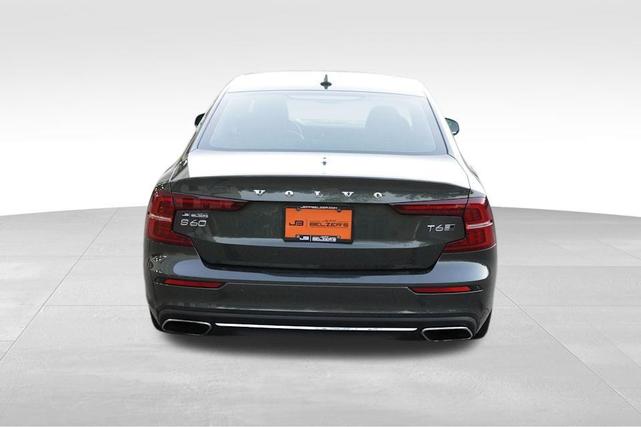 Photo of 2019 Pine Gray Metallic Volvo S60
