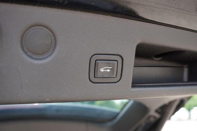 Photo of 2022 Mosaic Black Metallic Chevrolet Equinox