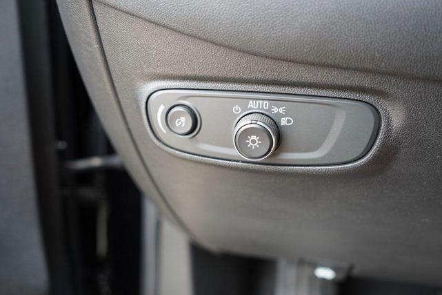Photo of 2022 Mosaic Black Metallic Chevrolet Equinox