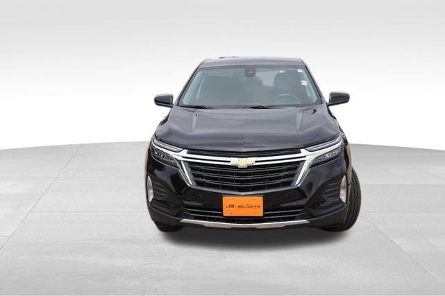 Photo of 2022 Mosaic Black Metallic Chevrolet Equinox