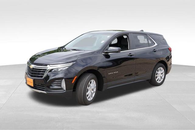 Photo of 2022 Mosaic Black Metallic Chevrolet Equinox