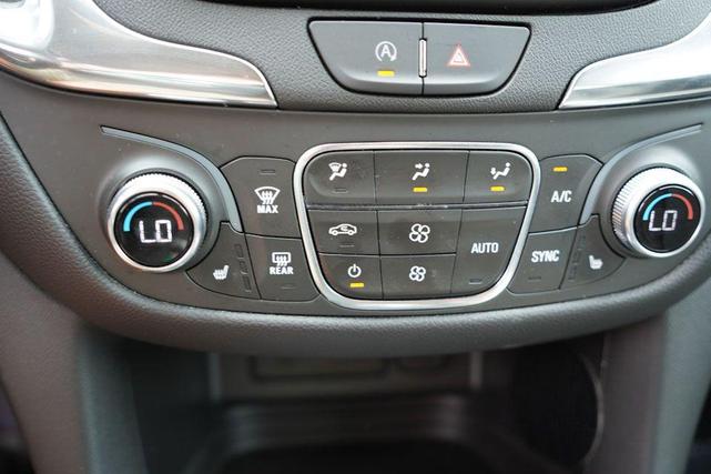 Photo of 2022 Mosaic Black Metallic Chevrolet Equinox