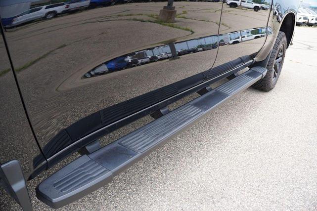 Photo of 2022 Black Chevrolet Silverado 1500