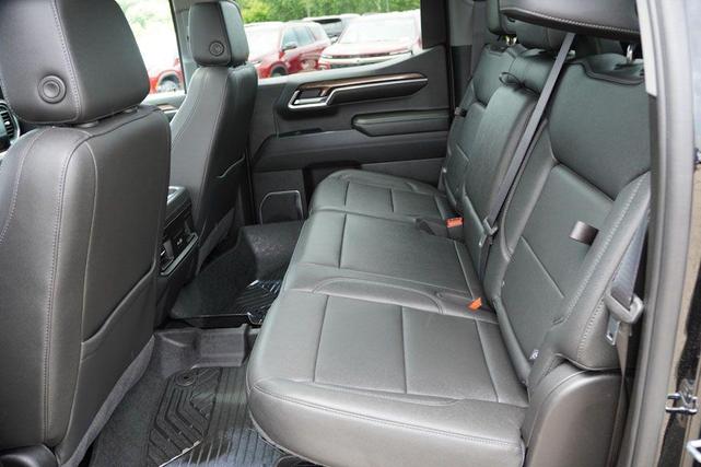 Photo of 2022 Black Chevrolet Silverado 1500