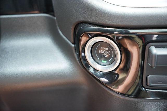 Photo of 2022 Black Chevrolet Silverado 1500