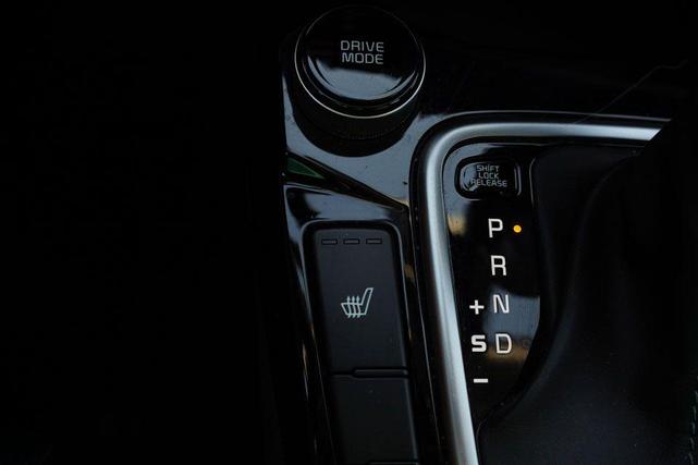 Photo of 2023 Gravity Gray Kia Seltos