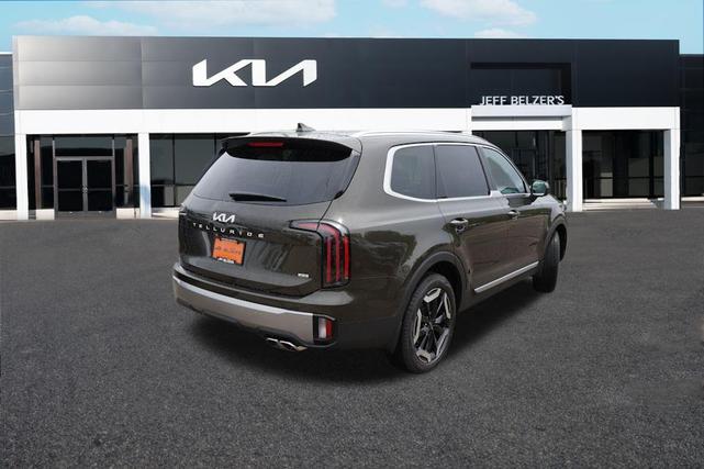 Photo of 2025 Dark Moss Kia Telluride