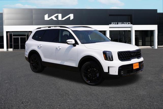 Photo of 2025 Glacial White Pearl Kia Telluride
