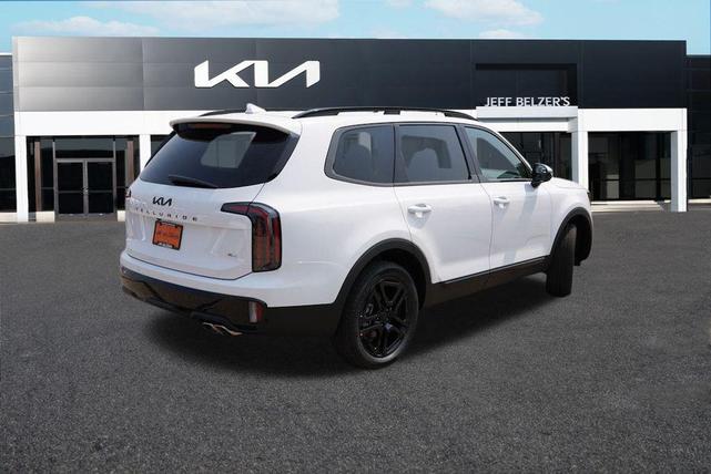 Photo of 2025 Glacial White Pearl Kia Telluride