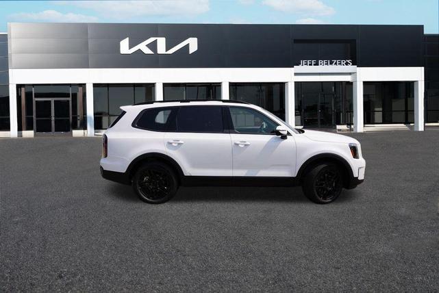 Photo of 2025 Glacial White Pearl Kia Telluride