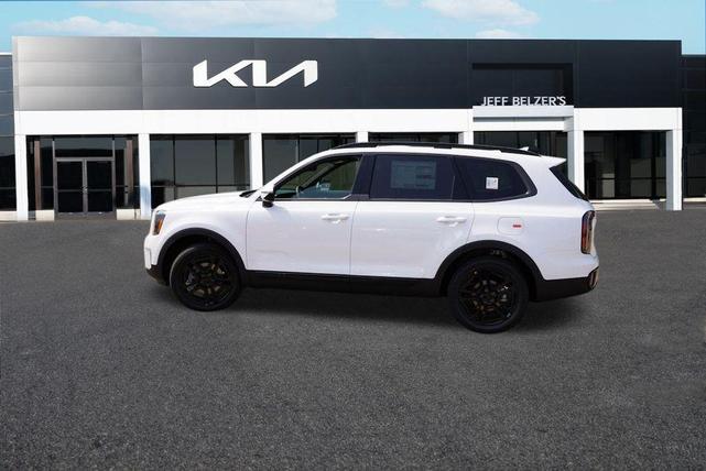 Photo of 2025 Glacial White Pearl Kia Telluride