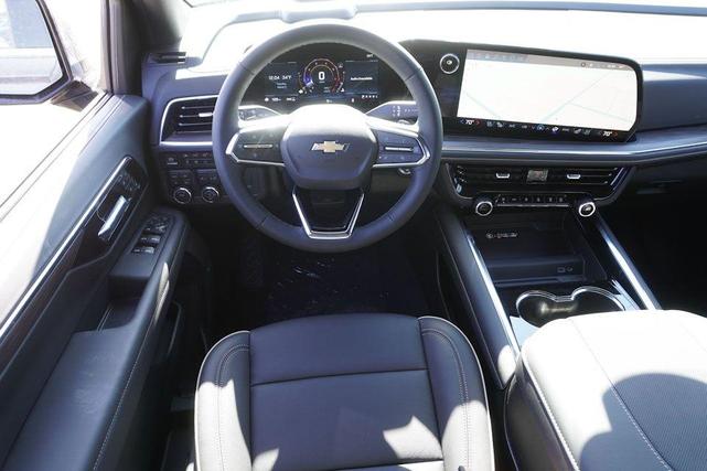Photo of 2025 Dark Ash Metallic Chevrolet Suburban