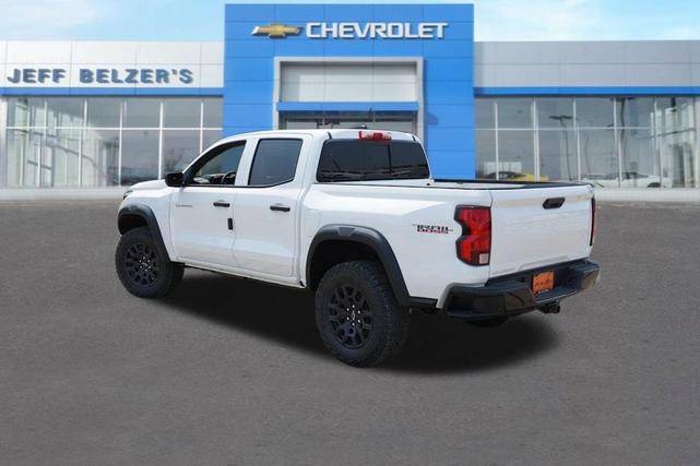 Photo of 2025 Summit White Chevrolet Colorado