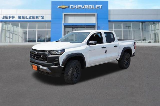 Photo of 2025 Summit White Chevrolet Colorado