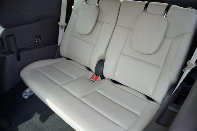 Photo of 2020 Star White Ford Explorer