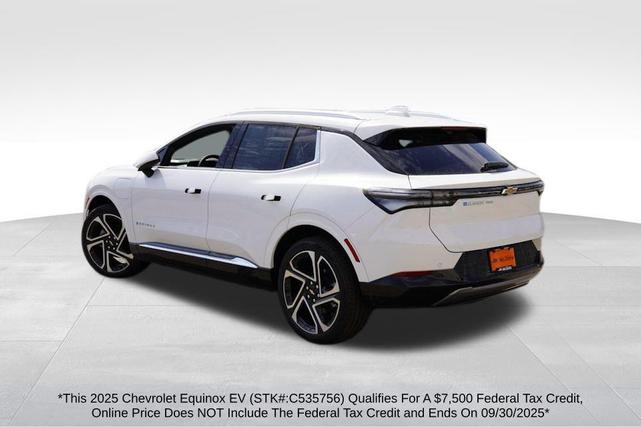Photo of 2025 Summit White Chevrolet Equinox EV