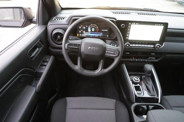 Photo of 2025 Black Chevrolet Colorado