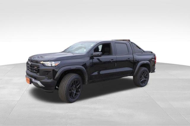 Photo of 2025 Black Chevrolet Colorado