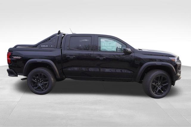 Photo of 2025 Black Chevrolet Colorado