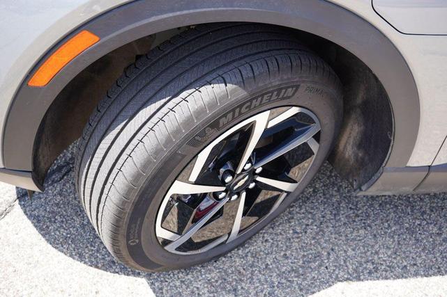 Photo of 2025 Sterling Gray Metallic Chevrolet Equinox EV