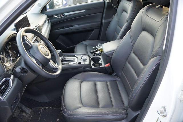Photo of 2023 Rhodium White Metallic Mazda CX-5