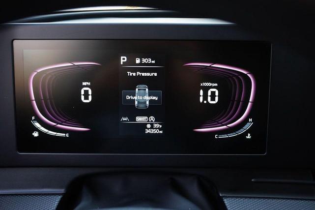 Photo of 2024 Gravity Gray Kia Sportage