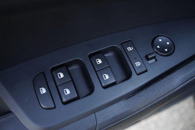 Photo of 2024 Gravity Gray Kia Sportage