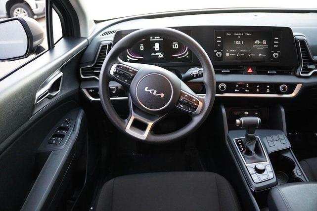 Photo of 2024 Gravity Gray Kia Sportage