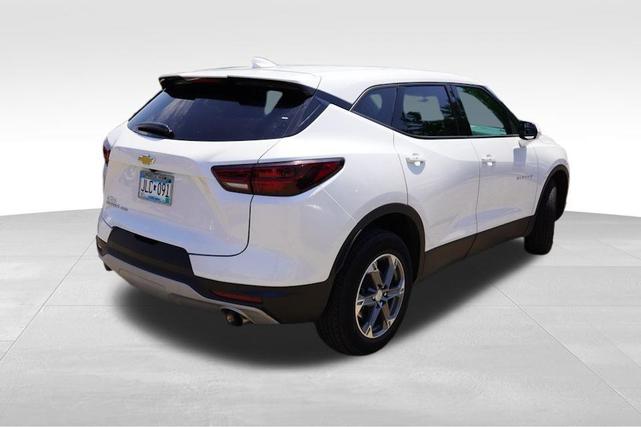 Photo of 2023 Iridescent Pearl Tricoat Chevrolet Blazer
