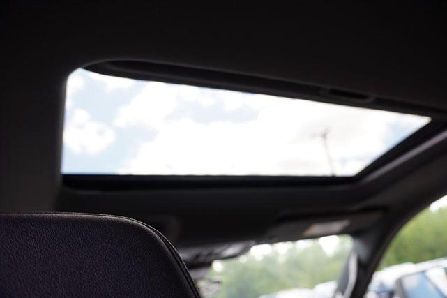 Photo of 2024 Summit White GMC Sierra 3500