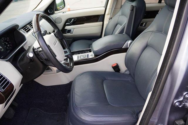 Photo of 2020 Byron Blue Land Rover Range Rover