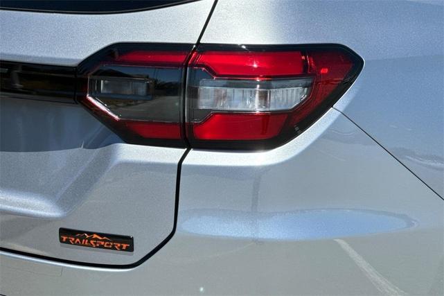 Photo of 2025 Lunar Silver Metallic Honda Pilot
