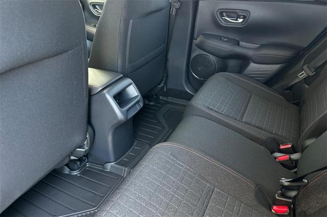 Photo of 2026 Milano Red Honda HR-V