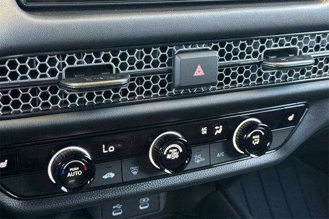 Photo of 2026 Milano Red Honda HR-V
