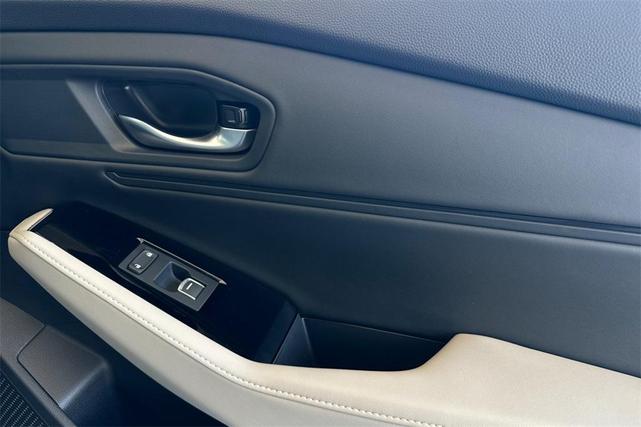 Photo of 2025 Platinum White Pearl Honda Accord Hybrid