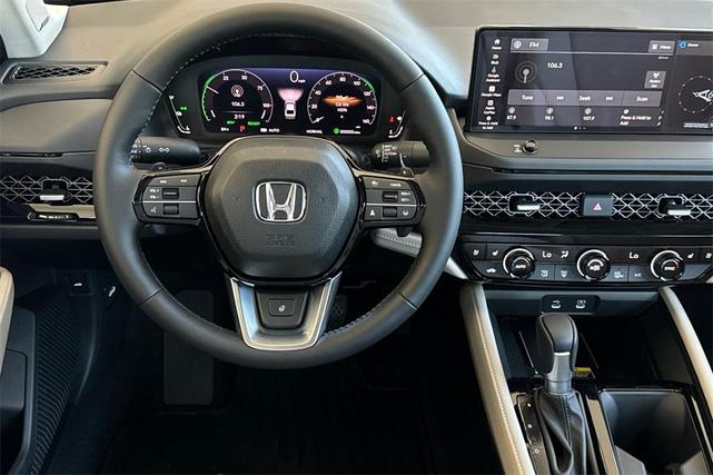 Photo of 2025 Platinum White Pearl Honda Accord Hybrid