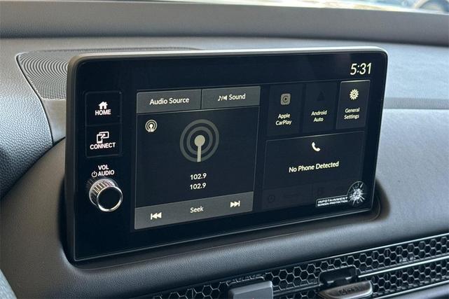 Photo of 2026 Platinum White Pearl Honda HR-V