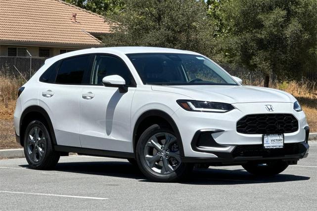 Photo of 2026 Platinum White Pearl Honda HR-V