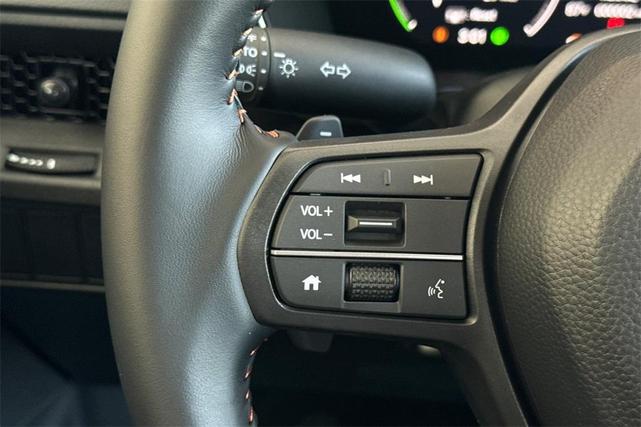 Photo of 2026 Solar Silver Metallic Honda CR-V Hybrid