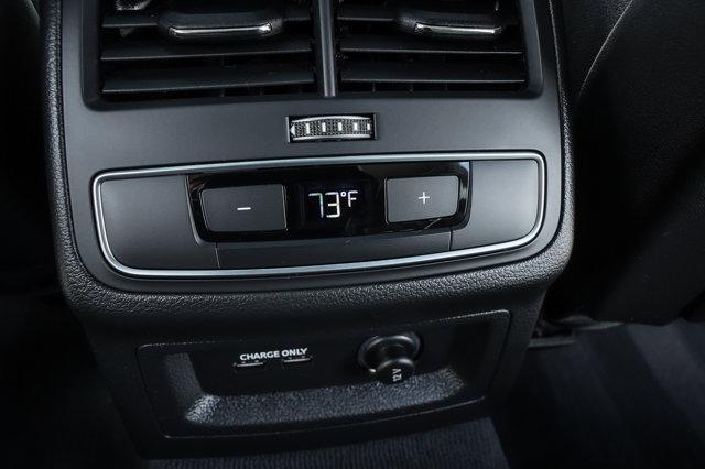 Photo of 2022 Manhattan Gray Metallic Audi A4 allroad