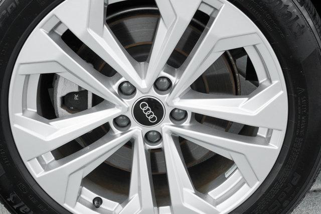 Photo of 2022 Manhattan Gray Metallic Audi A4 allroad