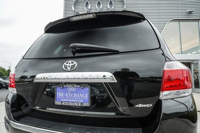 Photo of 2012 Black Toyota Highlander
