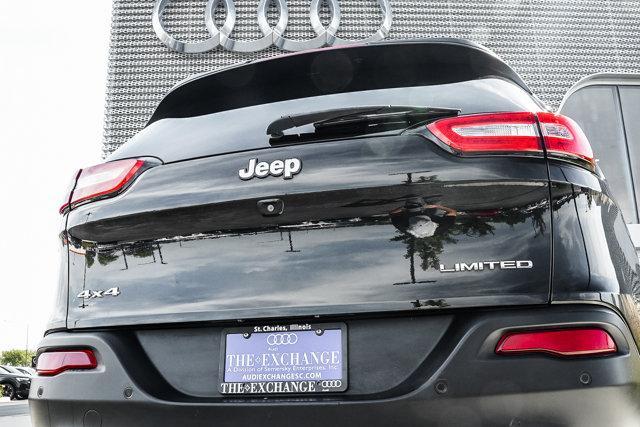 Photo of 2015 Brilliant Black Crystal Pearlcoat Jeep Cherokee