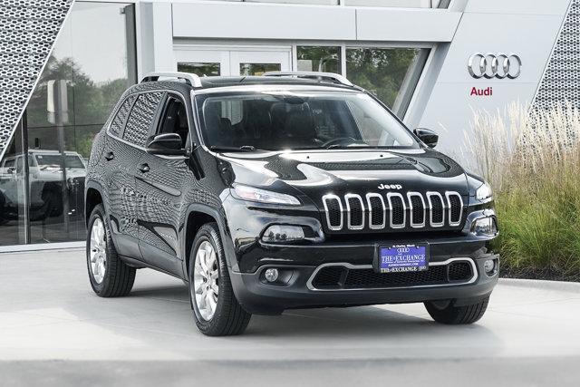 Photo of 2015 Brilliant Black Crystal Pearlcoat Jeep Cherokee